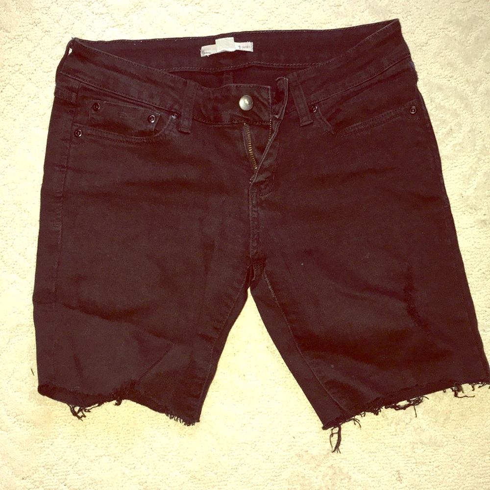 Forever21 black cutoff shorts